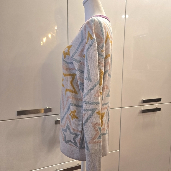 NWT Splendid Ziggy Star Oversized Crewneck Sweater White Blue Yellow Size Small - Picture 5 of 13